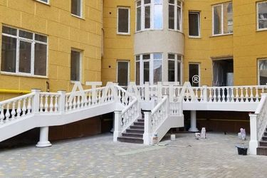 продається 2-кімнатна в Приморському районі — 99000 у.е.