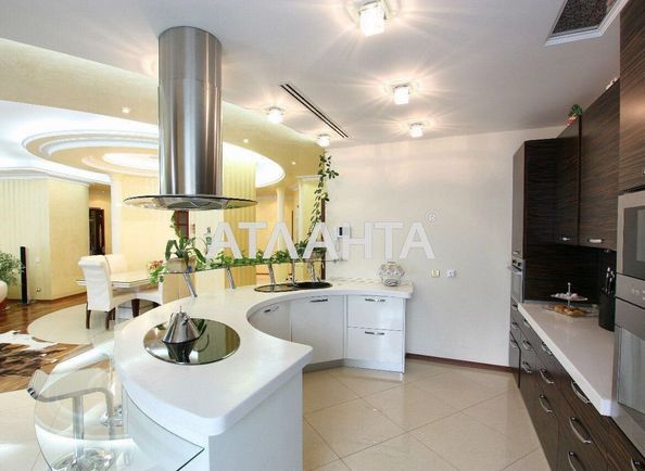 4+-rooms apartment apartment by the address st. Literaturnaya (area 215,0 m2) - Atlanta.ua