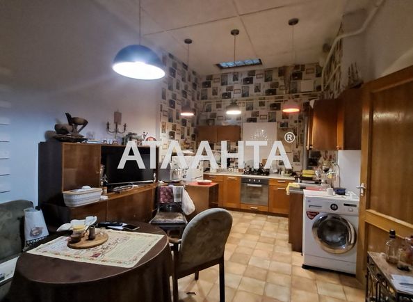2-комнатная квартира по адресу Соборная пл. (площадь 45 м²) - Atlanta.ua