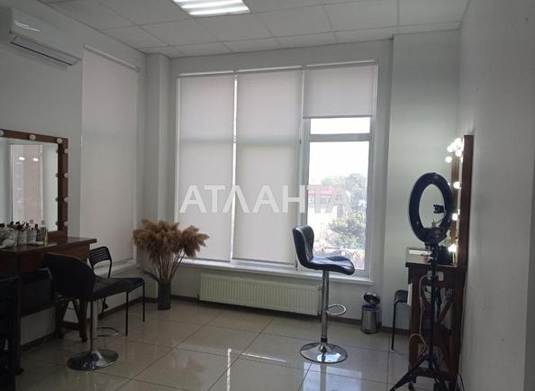 Commercial real estate at st. Srednefontanskaya (area 29 m²) - Atlanta.ua