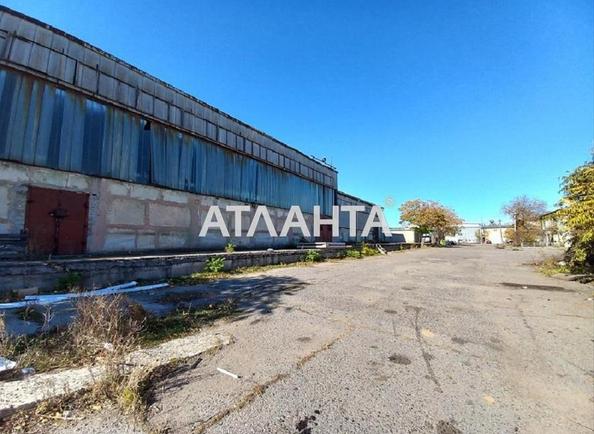 Комерційна нерухомість за адресою вул. Базова (площа 9062,7 м²) - Atlanta.ua