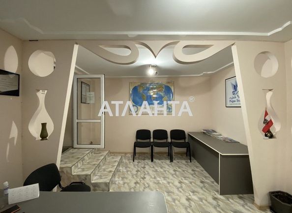 Commercial real estate at st. Italyanskiy bul Tomasa ul (area 38,7 m2) - Atlanta.ua