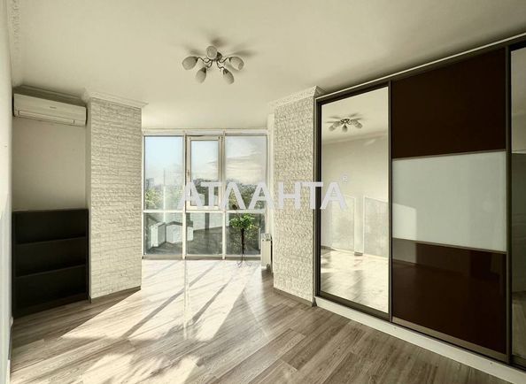 2-rooms apartment apartment by the address st. Razumovskaya Ordzhonikidze (area 62,0 m2) - Atlanta.ua