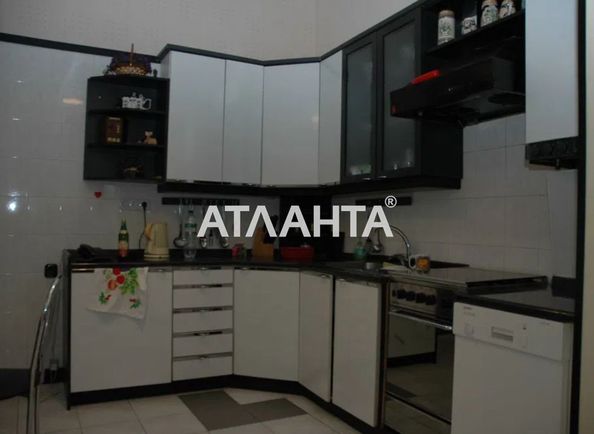 3-rooms apartment apartment by the address st. Preobrazhenskaya Sovetskoy Armii (area 120,0 m2) - Atlanta.ua