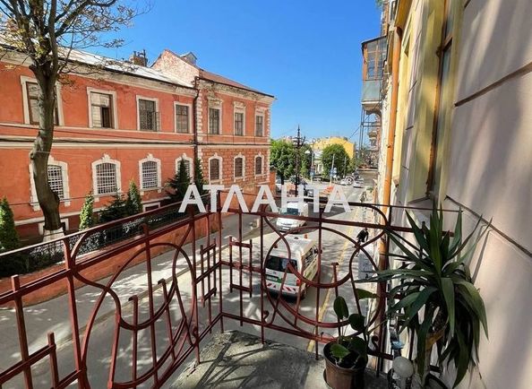 Багатокімнатна квартира за адресою Соборна площа (площа 130 м²) - Atlanta.ua