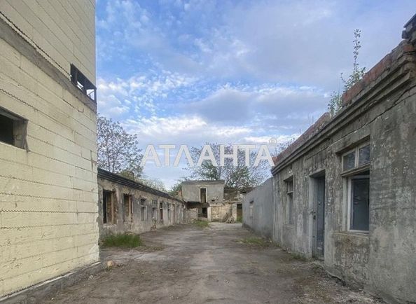 Commercial real estate at st. Golovatogo atam Bogatova (area 710 m²) - Atlanta.ua
