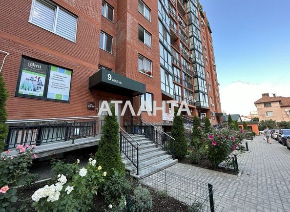 Commercial real estate at st. Chornomorska (area 51 m²) - Atlanta.ua