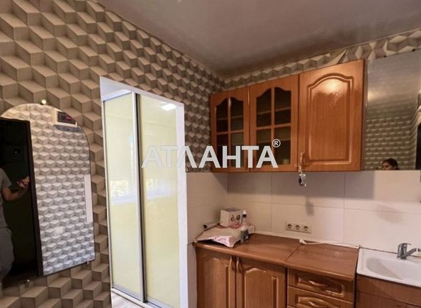 Коммунальная квартира по адресу ул. Радостная (площадь 13,6 м²) - Atlanta.ua
