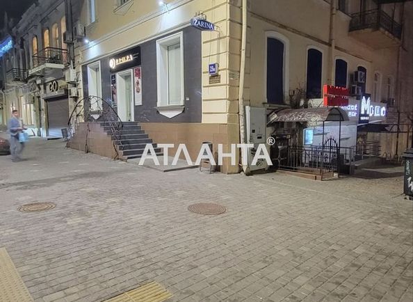 Commercial real estate at st. Evreyskaya Bebelya (area 411 m²) - Atlanta.ua