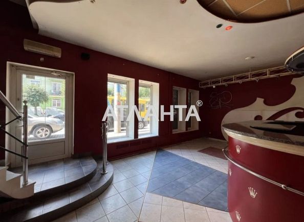 Commercial real estate at st. Golovna (area 120 m²) - Atlanta.ua