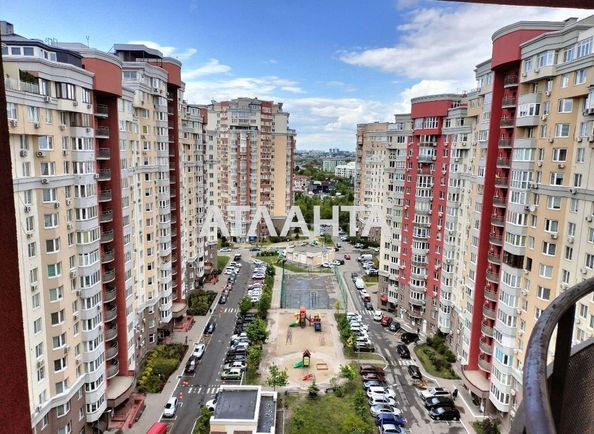 3-кімнатна квартира за адресою вул. Ломоносова (площа 85 м²) - Atlanta.ua