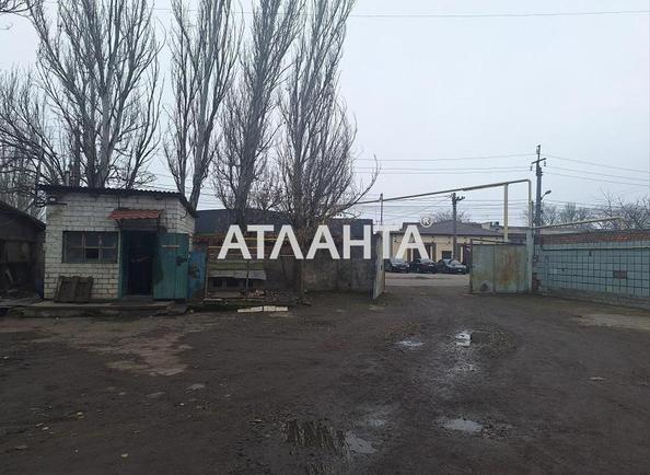 Комерційна нерухомість за адресою вул. Пересипська 7-а (площа 2033,5 м²) - Atlanta.ua