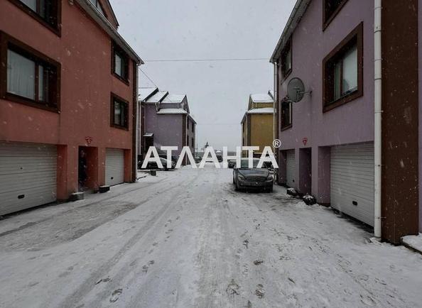 2-комнатная квартира по адресу ул. Атамана Ситка (площадь 64 м²) - Atlanta.ua