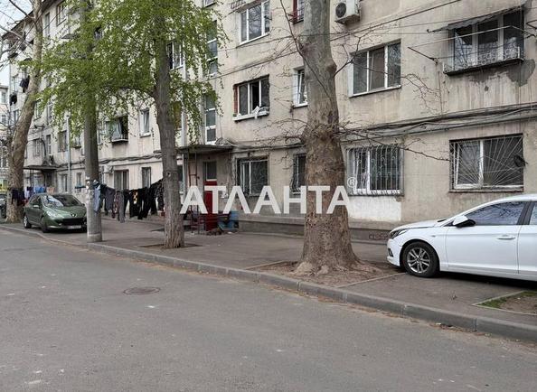 Коммунальная квартира по адресу ул. Новикова (площадь 10 м²) - Atlanta.ua