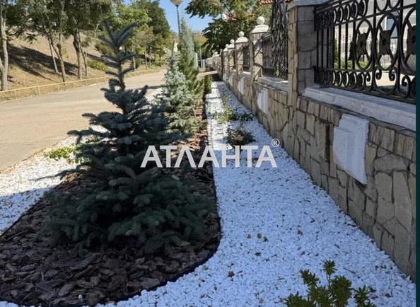 Дом по адресу ул. Лазурная (площадь 530 м²) - Atlanta.ua