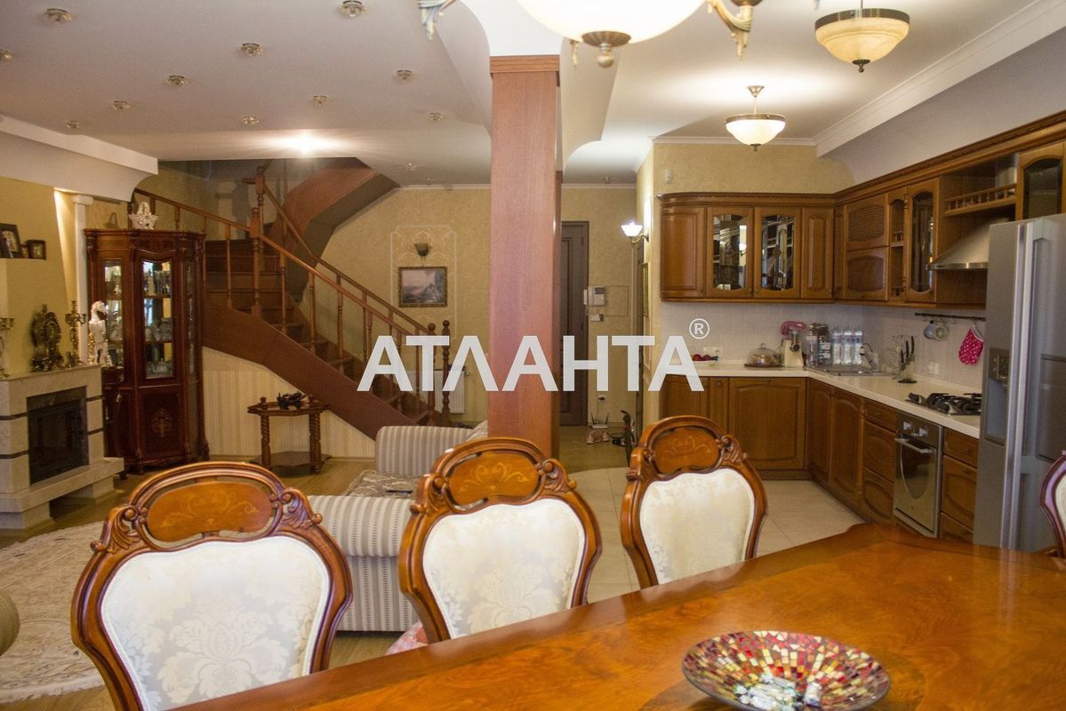 Многокомнатная квартира по адресу ул. Парусная (площадь 195 м²) - Atlanta.ua - фото 6