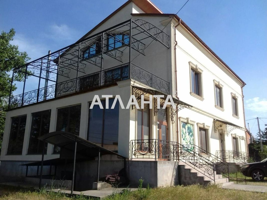Комерційна нерухомість за адресою вул. Оборонна (площа 900 м²) - Atlanta.ua - фото 2