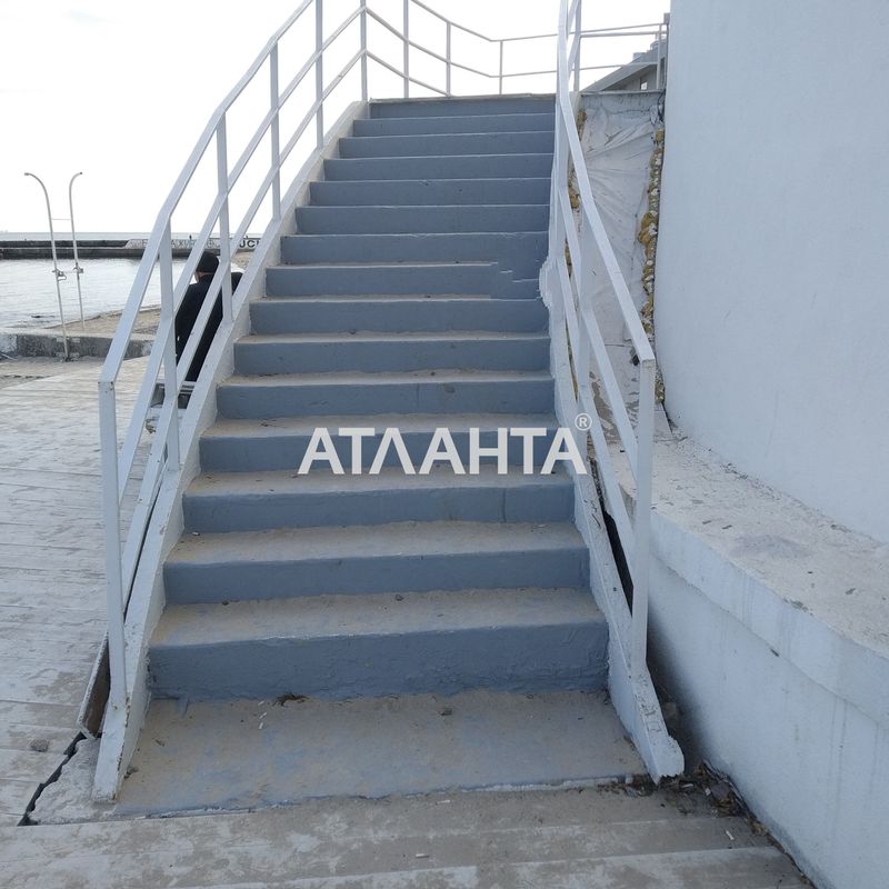 Commercial real estate at st. Khrustalnyy per (area 247,2 m²) - Atlanta.ua - photo 11