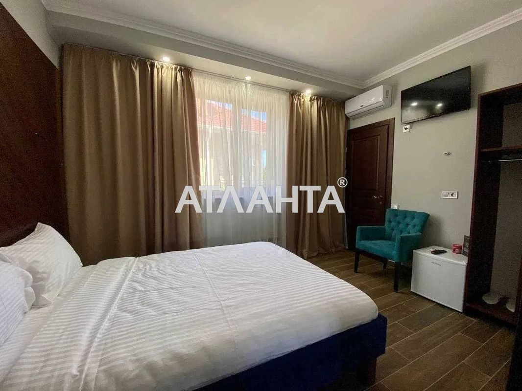 Комерційна нерухомість за адресою вул. Вишнева (площа 740 м²) - Atlanta.ua - фото 9