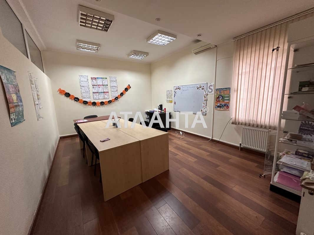 Коммерческая недвижимость по адресу Мира пр. (площадь 947 м²) - Atlanta.ua - фото 6