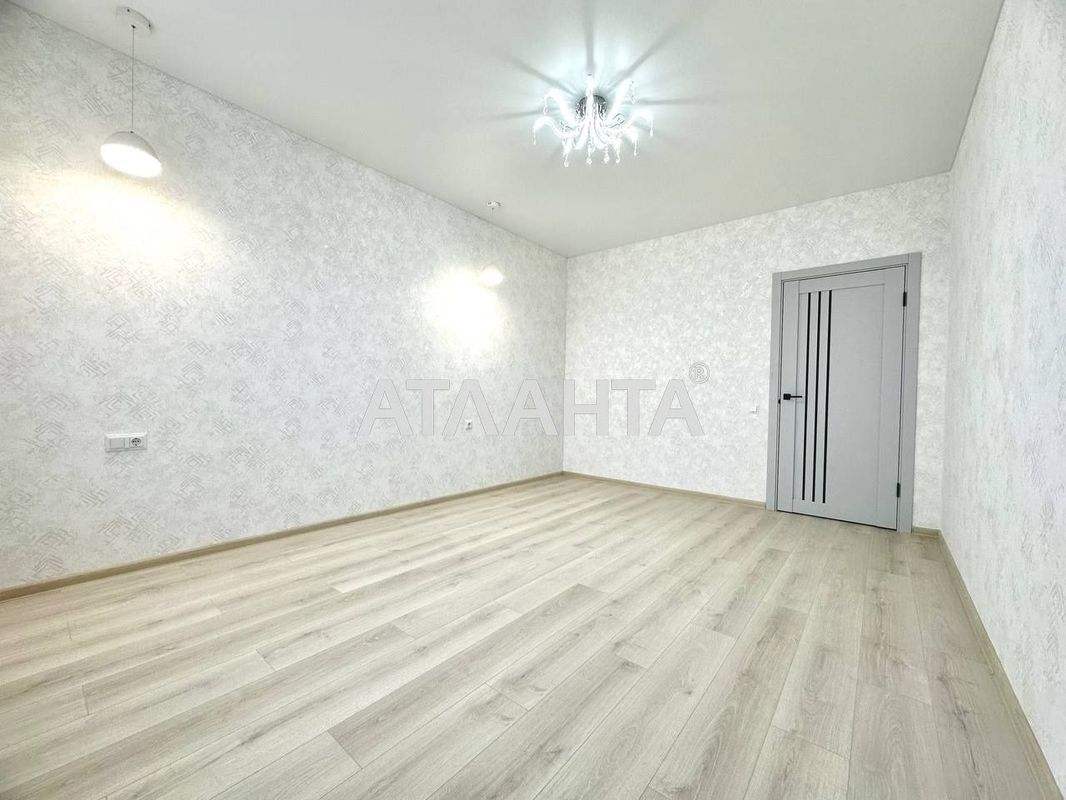 1-комнатная квартира по адресу ул. Варненская (площадь 42 м²) - Atlanta.ua