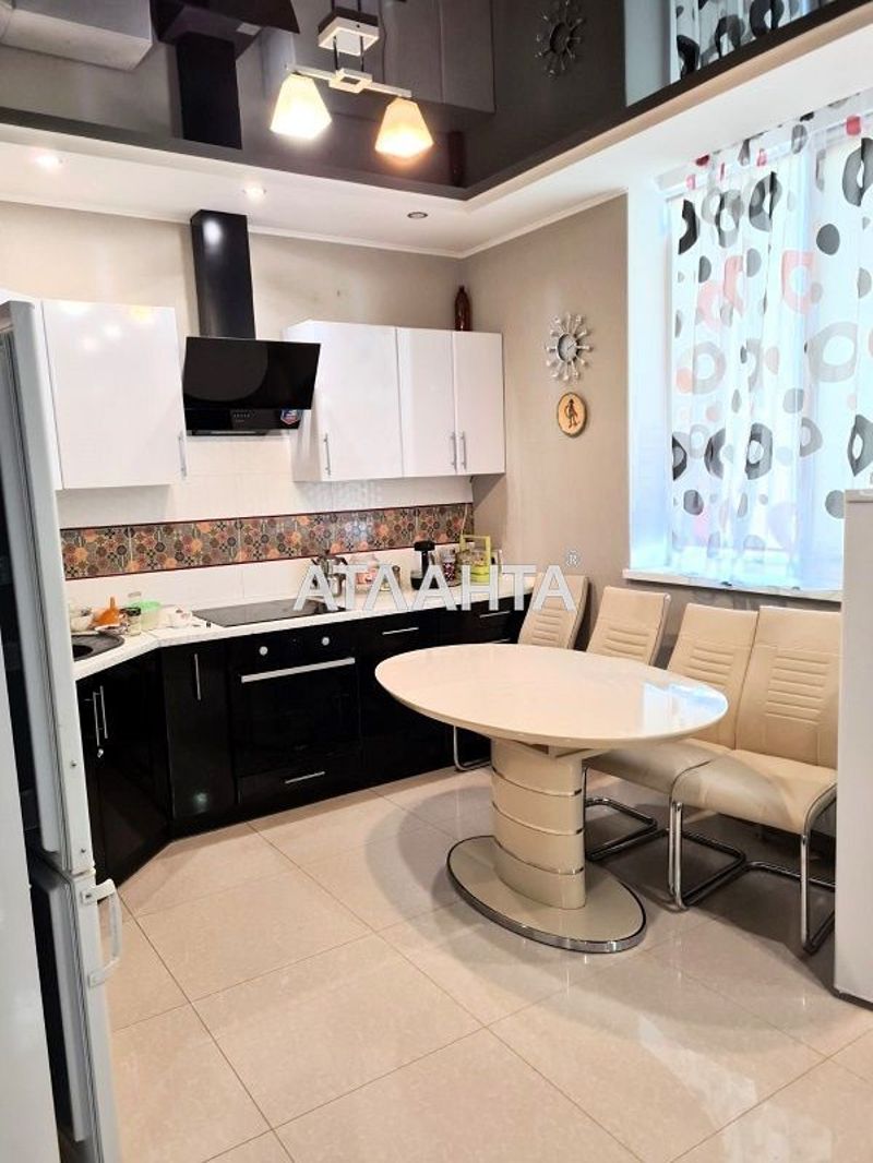 2-rooms apartment apartment by the address st. 1 maya (area 56 m²) - Atlanta.ua - photo 3