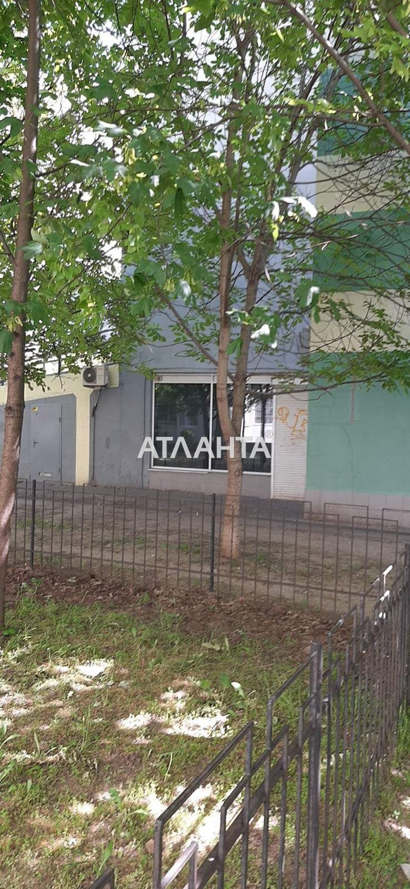 Commercial real estate at st. Topolevaya (area 80 m²) - Atlanta.ua
