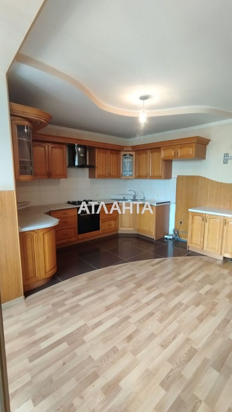 3-кімнатна квартира за адресою вул. Старицького (площа 105 м²) - Atlanta.ua