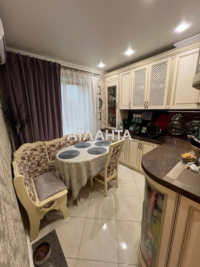 3-комнатная квартира по адресу ул. Сахарова (площадь 81 м²) - Atlanta.ua - фото 3