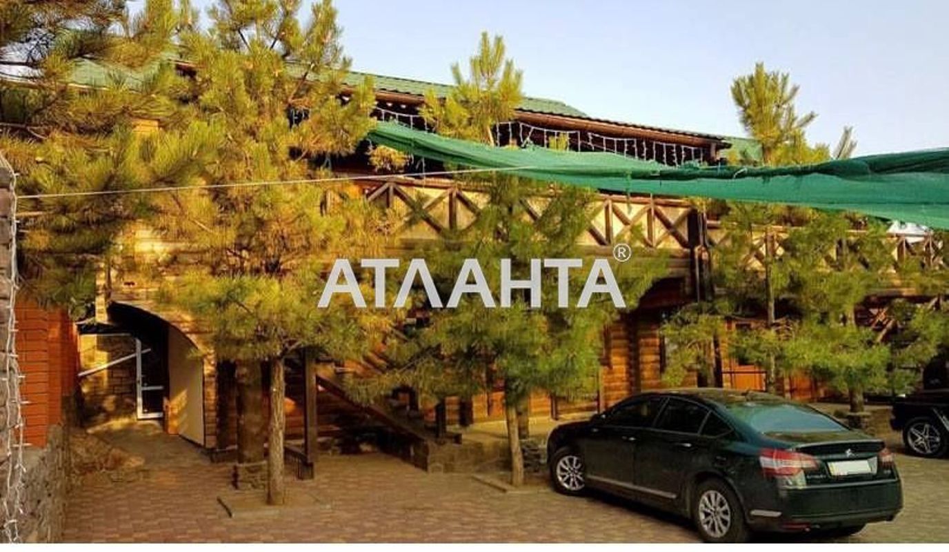 Коммерческая недвижимость по адресу ул. Ореховая (площадь 170,1 м²) - Atlanta.ua